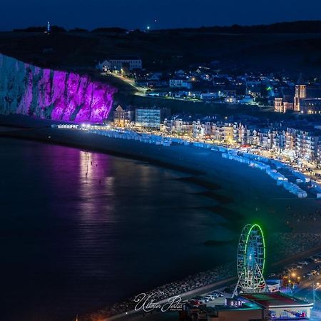 La Verriere. Les Locations Isahora C'Est Aussi Plusieurs Appart' De Standing A 2 Pas Du Chateau D'Eu, Des Falaises Du Treport, De Mers Les Bains Et Aux Portes De La Baie De Somme Eu (Seine-Maritime) Exterior foto