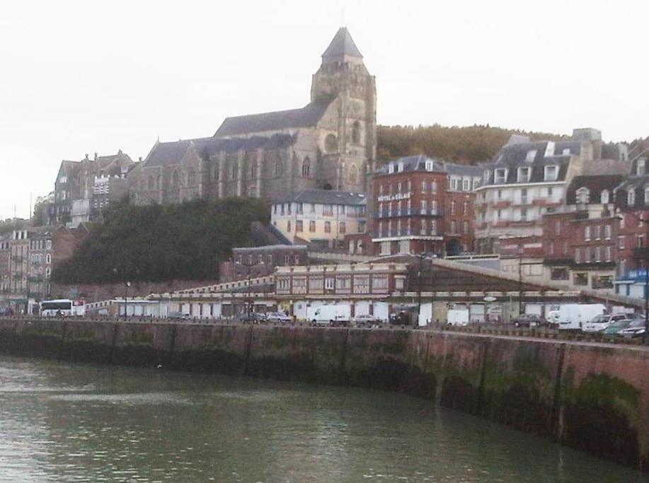 La Verriere. Les Locations Isahora C'Est Aussi Plusieurs Appart' De Standing A 2 Pas Du Chateau D'Eu, Des Falaises Du Treport, De Mers Les Bains Et Aux Portes De La Baie De Somme Eu (Seine-Maritime) Exterior foto