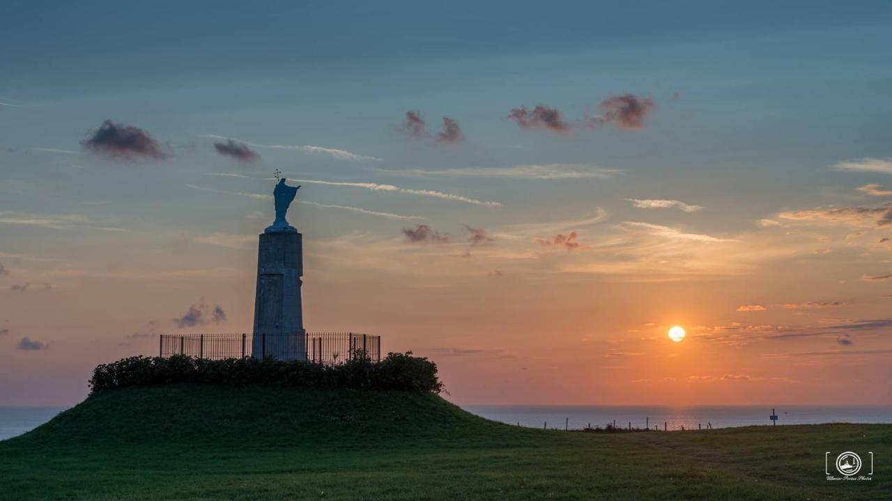 La Verriere. Les Locations Isahora C'Est Aussi Plusieurs Appart' De Standing A 2 Pas Du Chateau D'Eu, Des Falaises Du Treport, De Mers Les Bains Et Aux Portes De La Baie De Somme Eu (Seine-Maritime) Exterior foto